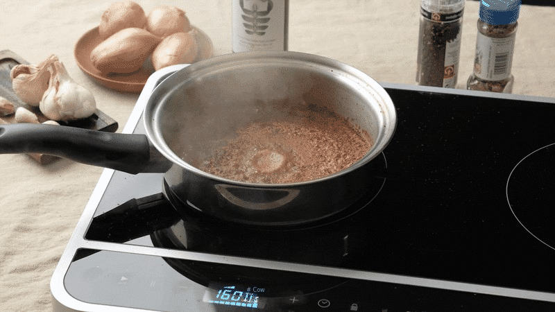 투앤원비즈영상.gif