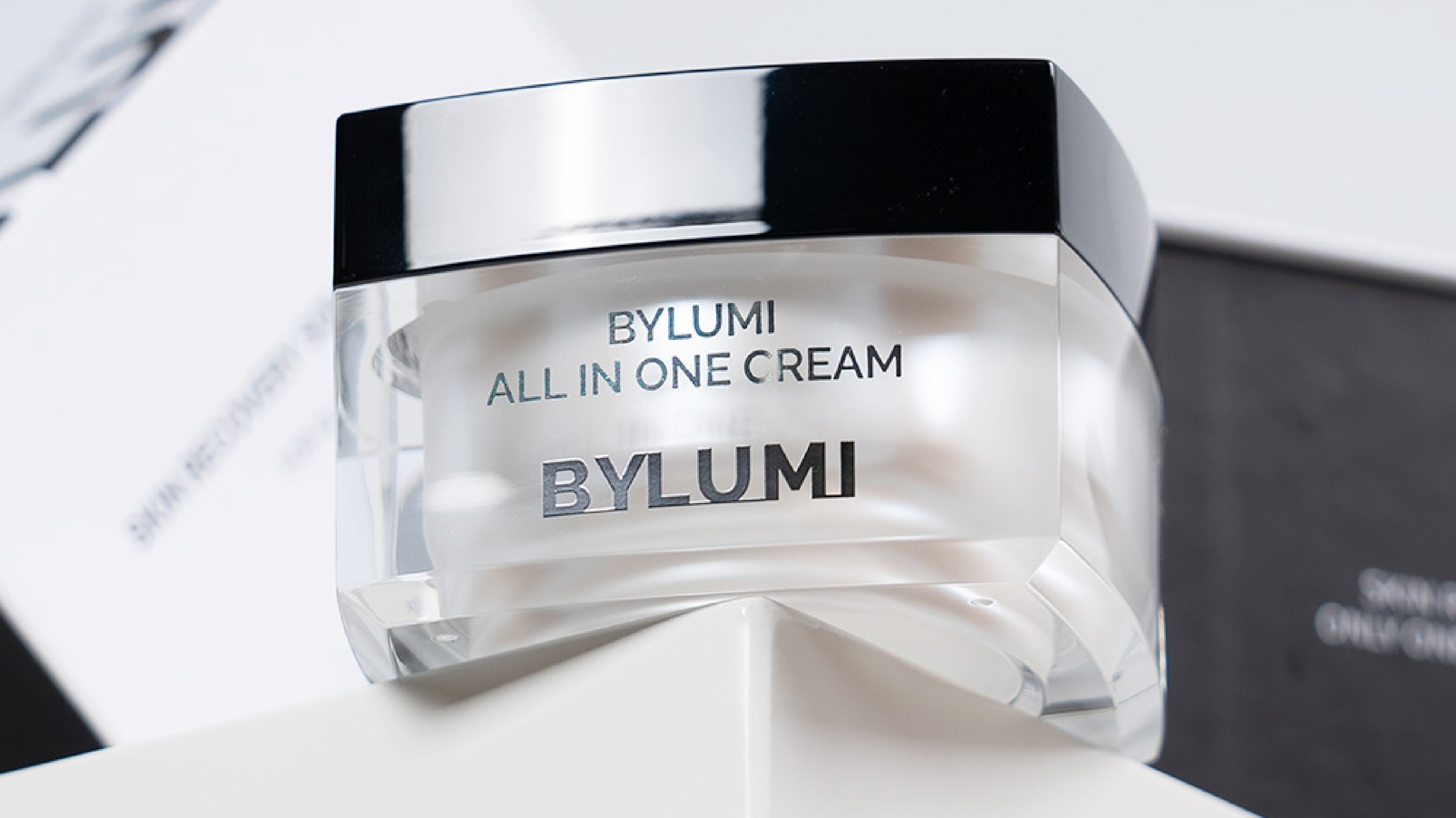 Skin Science's 5-in-1 Soothing + Barrier + Moisturizing All-in-One Cream