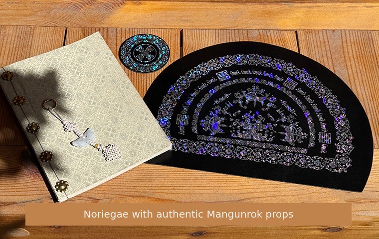 Bon Appétit, Your Majesty] The 'Mangunrok' inside the bag is in my