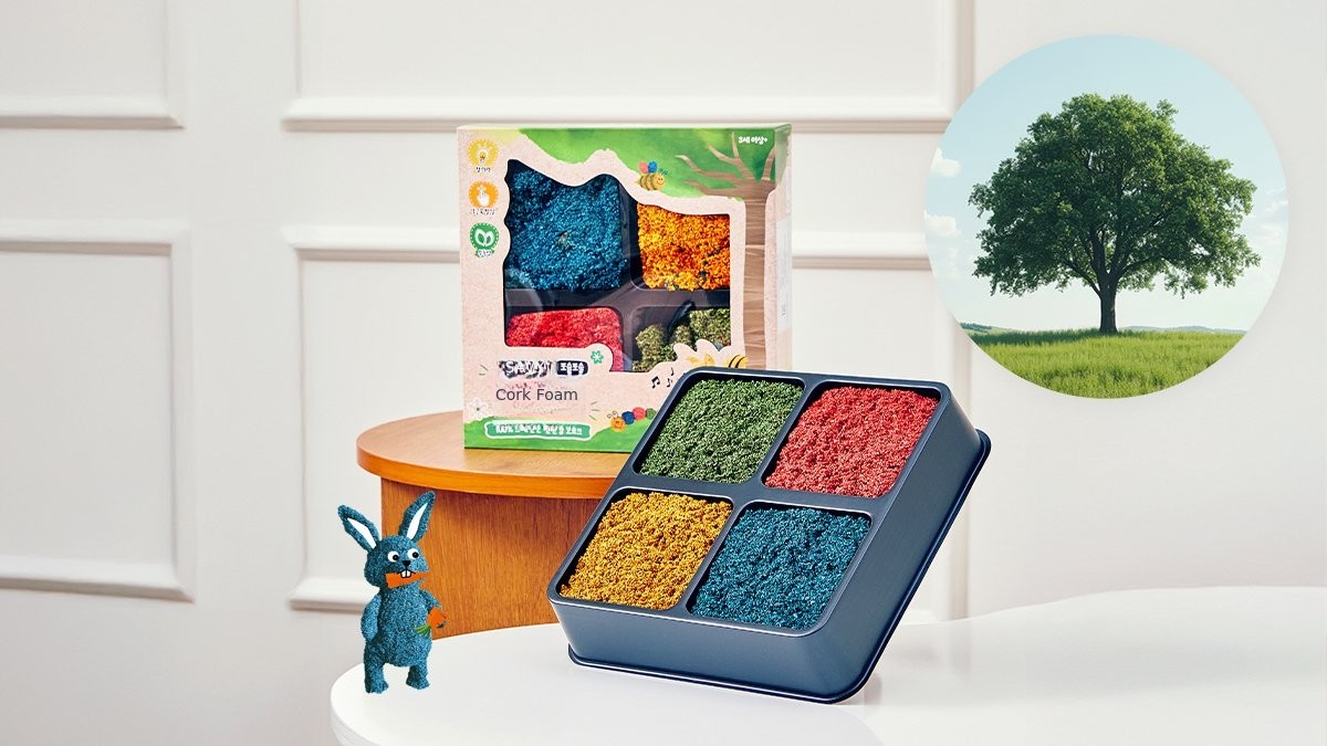 Indoor Fun with Cork Foam Water Play with 올바른수건 [Savvy Summer Vacation Special]