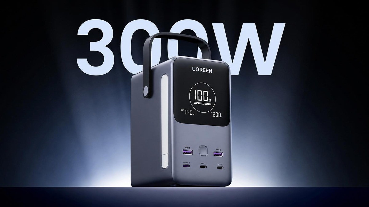 Ugreen 300W V2 Power Bank with Lantern – Lasts 6x Longer!
