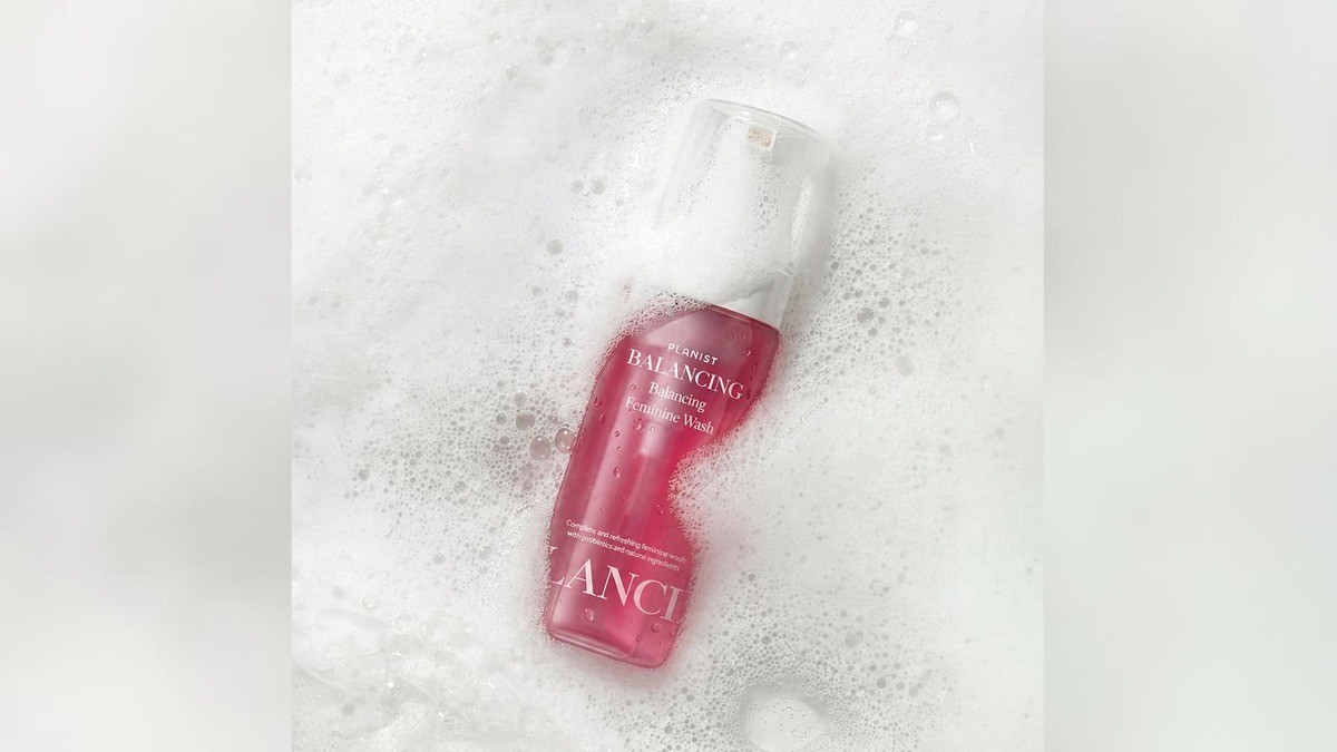 Eliminates 98% Odor Reduces Harmful Bacteria by 99.9%—Probiotic Feminine Cleanser