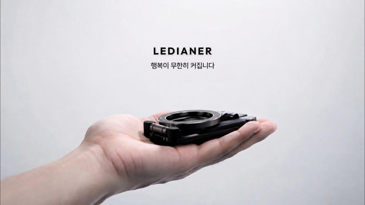자석 카드 스탠드 – 다양하게 세우는 방법