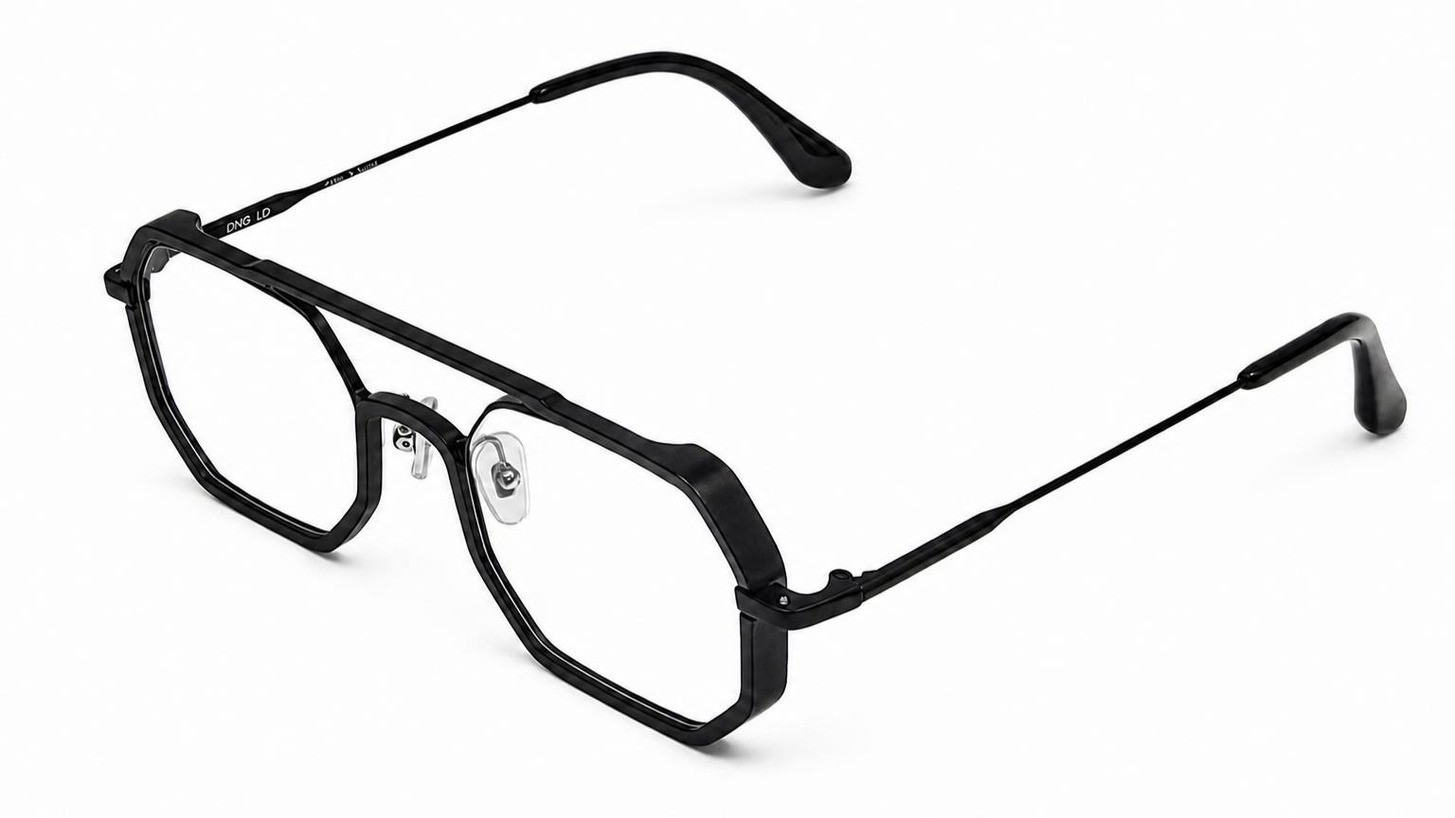 超高度近視も軽やかに、6.5mmワイドフロントのライトフィットテオ