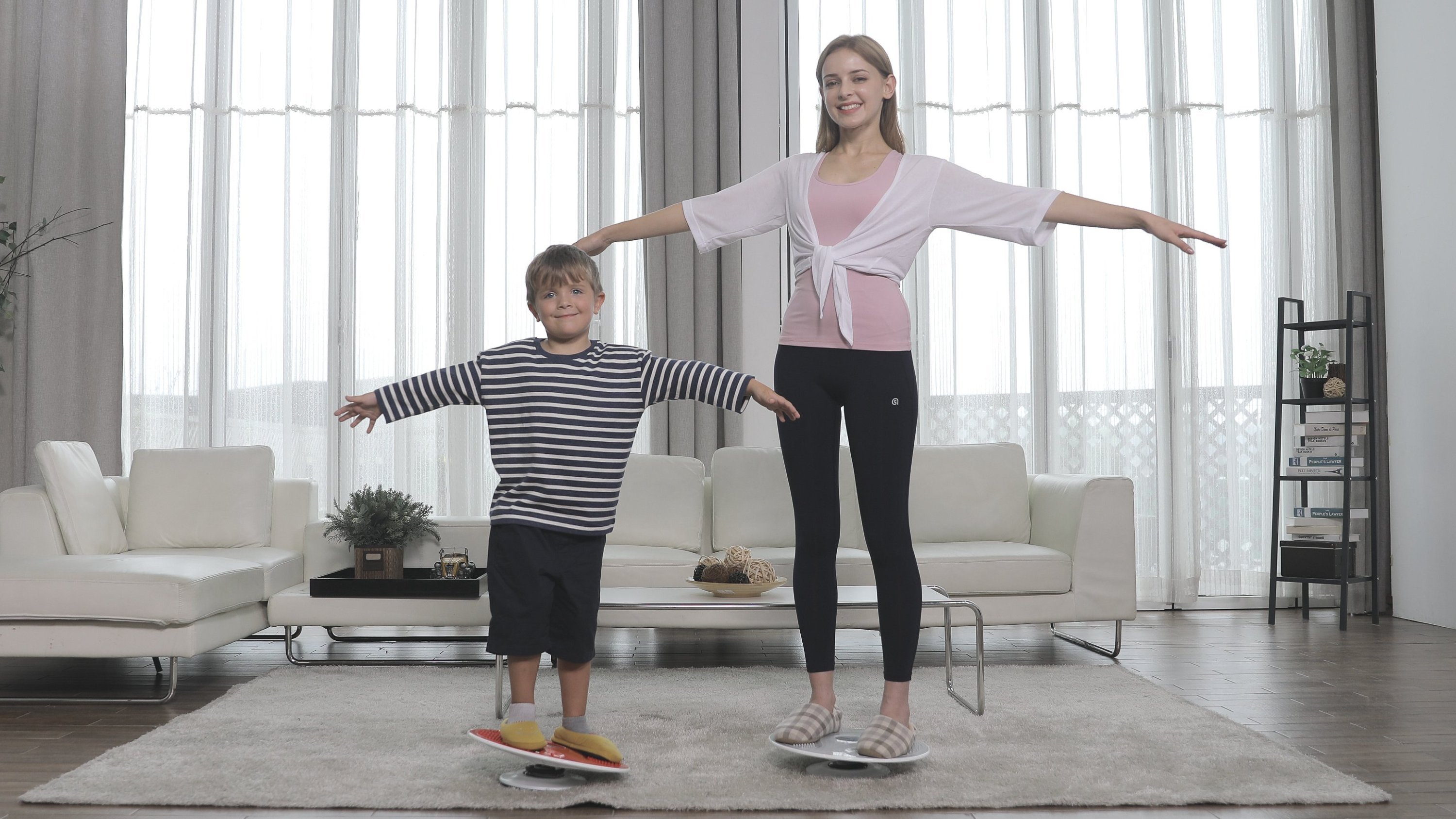 矫正体态与体型管理，就选Tune Balance——专利技术，轻松实现居家健身！